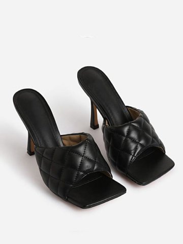 Клетчатые босоножки на высоком каблуке